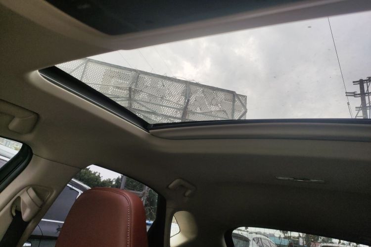 雷克萨斯NX 2015款 300h 前驱 锋尚版中控内饰22