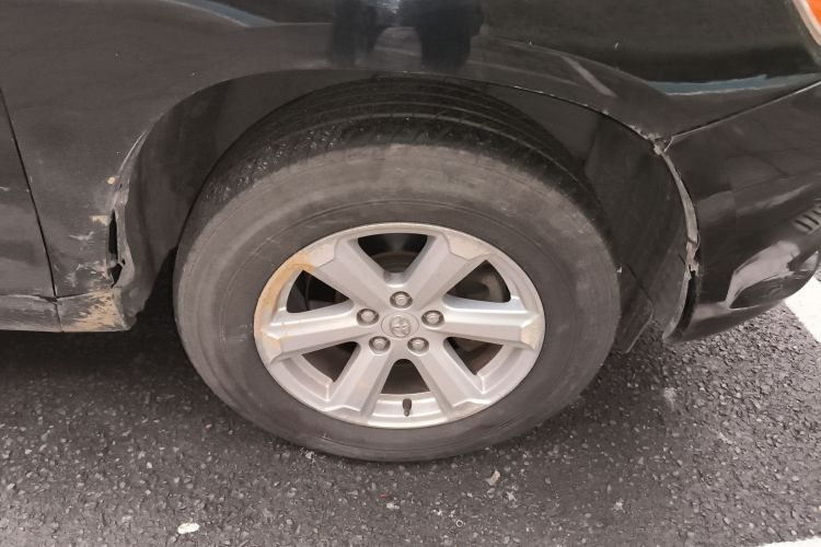 丰田 汉兰达 2011款 2.7L 两驱7座精英版车身外观6007