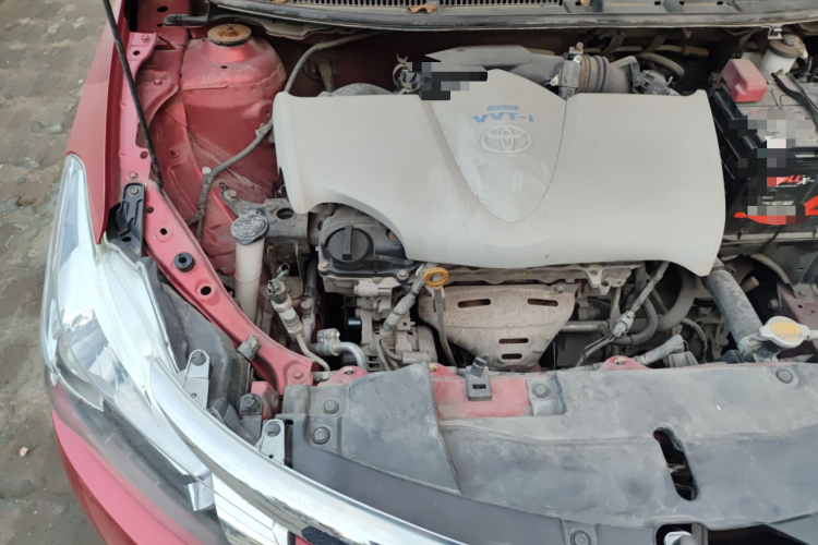 丰田 威驰 2014款 1.5L 自动智臻版局部细节9006