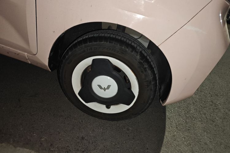 五菱汽车 宏光MINIEV 2021款 马卡龙臻享款 三元锂车身外观10