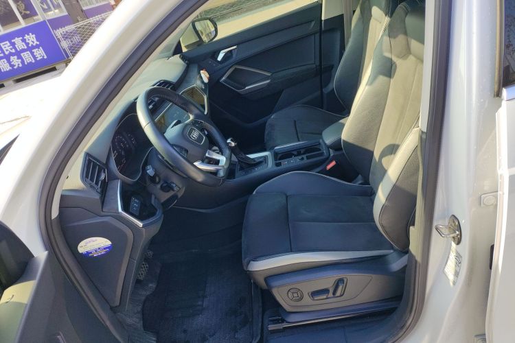 奥迪Q3 2021款 35 TFSI 时尚动感型中控内饰19