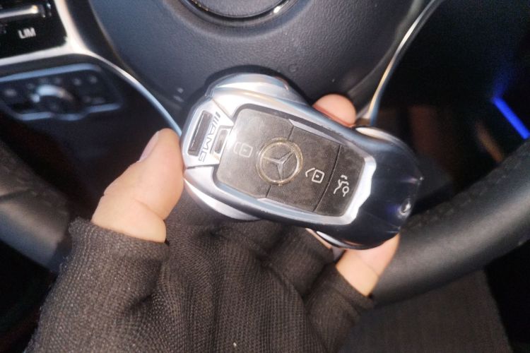 奔驰GLA 2022款 改款 GLA 200中控内饰7001