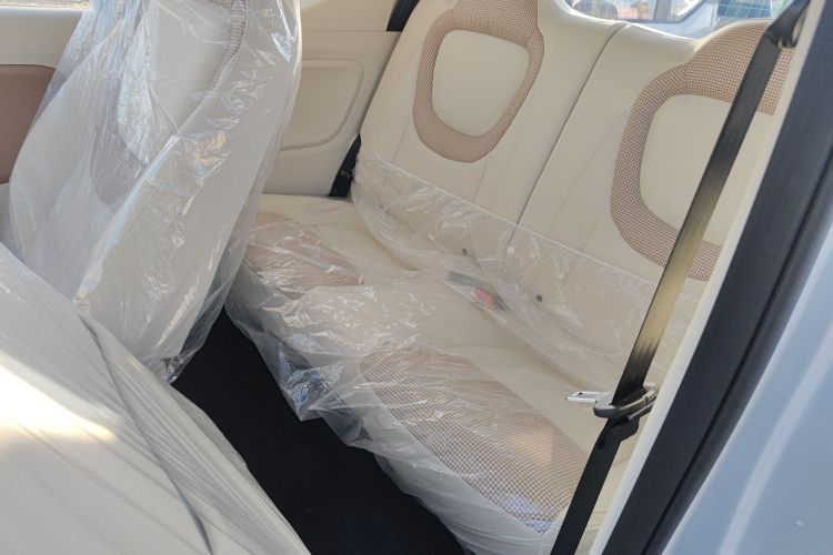 五菱汽车 宏光MINIEV 2024款 第三代 215km 青春版中控内饰7004