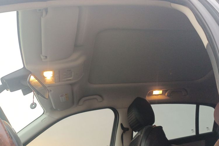 观致5 2018款 1.6T 自动尊贵型中控内饰22