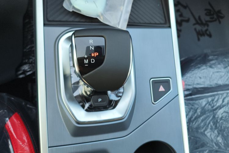 捷途大圣 2025款 1.5T DCT 超越版中控内饰18