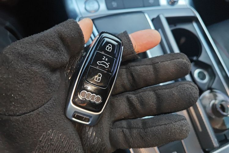 奥迪A6L 2019款 45 TFSI quattro 臻选动感型中控内饰11