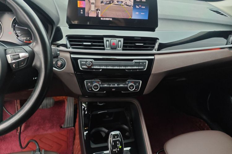 宝马X1 2022款 sDrive20Li 尊享型中控内饰16
