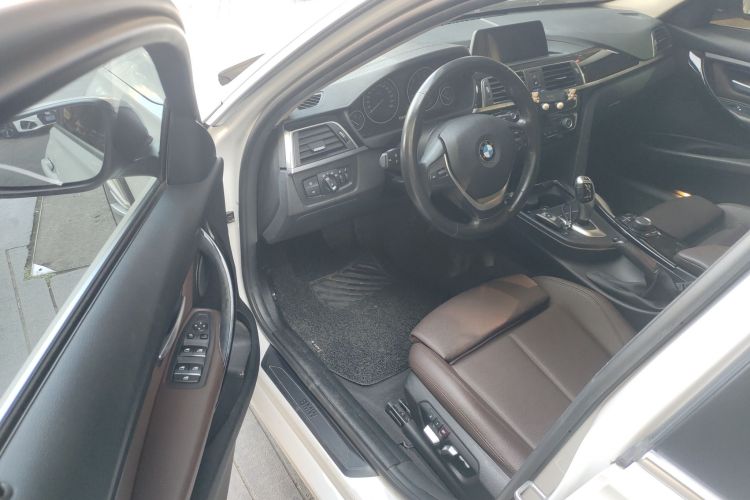 宝马3系 2018款 320Li 时尚型中控内饰20