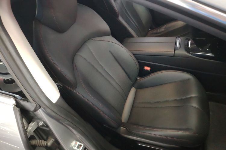 小鹏P7 2022款 480N+局部细节41