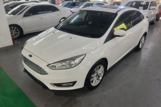 福特 福克斯 2015款 三厢 1.6L 自动风尚型