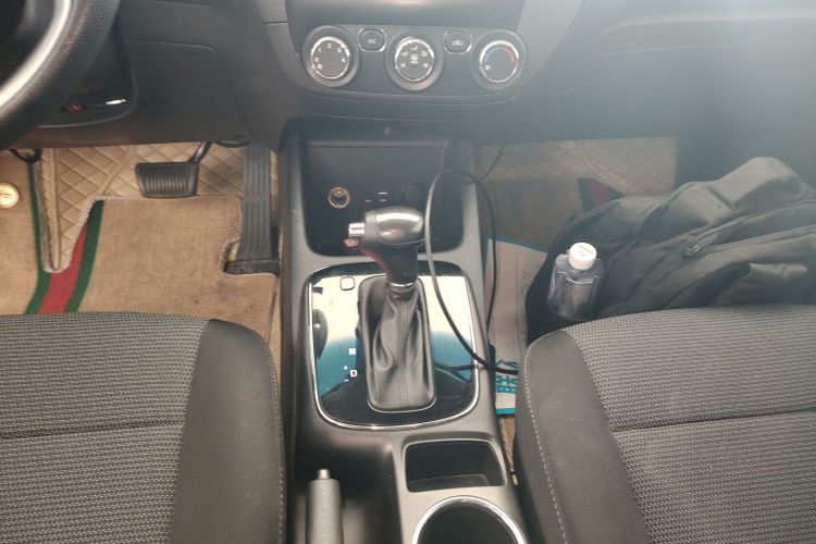 起亚K3 2016款 1.6L 自动GL局部细节18