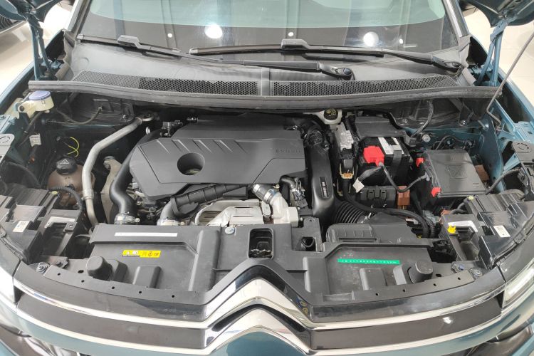 雪铁龙 天逸 C5 AIRCROSS 2021款 360THP 乐享型机舱底盘24