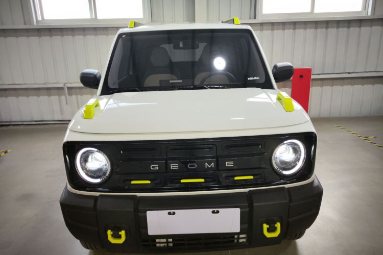 吉利银河 2025款 210km 熊猫骑士车身外观2