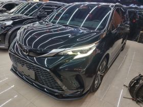 丰田 格瑞维亚 2024款 2.5L混动 尊贵PLUS版