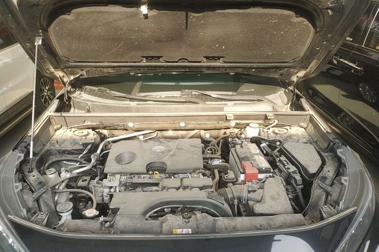 丰田 威兰达 2022款 2.0L CVT两驱领先版机舱底盘24