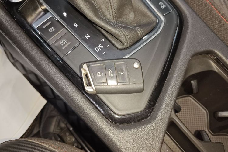 大众 途观L 2023款 330TSI 自动两驱R-Line旗舰版中控内饰11