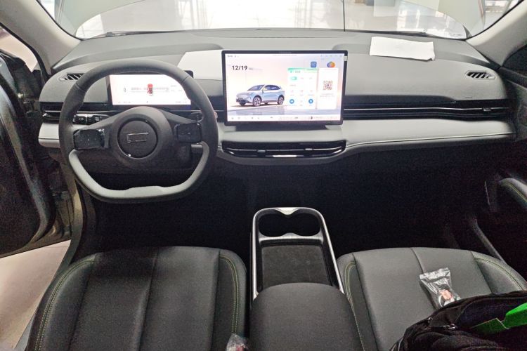 奔腾 悦意03 2025款 565km 乐享版中控内饰12