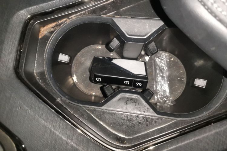 领克01 EM-P 2023款 1.5TD EM-P AM中控内饰7001