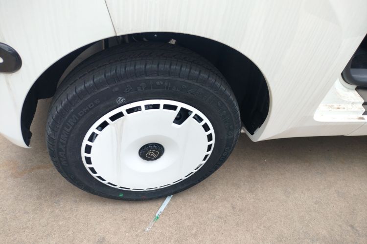 奇瑞新能源 QQ冰淇淋 2024款 青春版 205km圣代车身外观6008