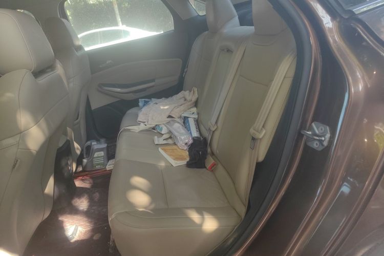 福特 福睿斯 2015款 1.5L 自动时尚型中控内饰7004