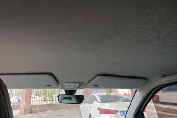 五菱汽车 宏光MINIEV 2022款 马卡龙臻享款 磷酸铁锂中控内饰22