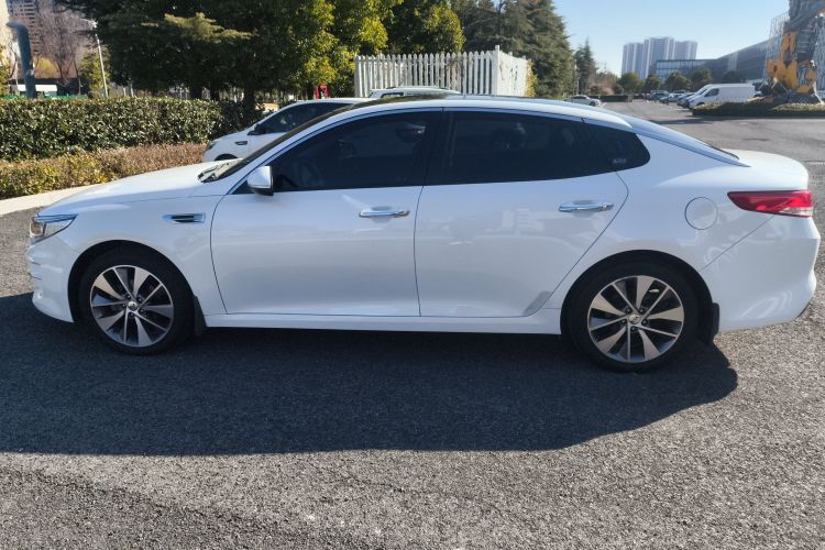 起亚K5 2016款 2.0L 自动LUX车身外观4