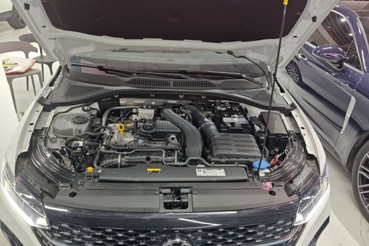 大众 朗逸 2024款 300TSI DSG星空领先版机舱底盘24