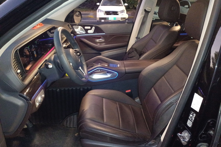 奔驰GLE 2020款 改款 GLE 350 4MATIC 时尚型特别版中控内饰19