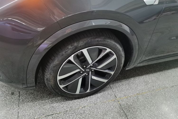 理想汽车 理想L9 2022款 Max车身外观6004