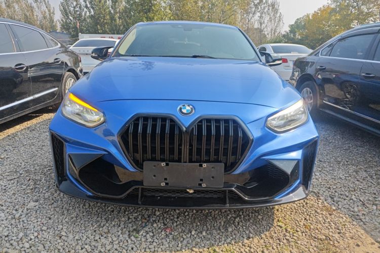 宝马1系 2018款 118i 运动型车身外观2