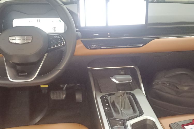 吉利汽车 帝豪 2025款 第4代 1.5L CVT旗舰型中控内饰16