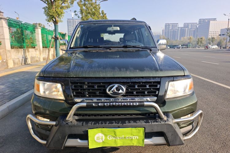 猎豹汽车 猎豹Q6 2015款 2.4L 手动两驱精英型车身外观2