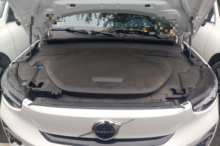 沃尔沃XC40新能源 2024款 长续航版机舱底盘24