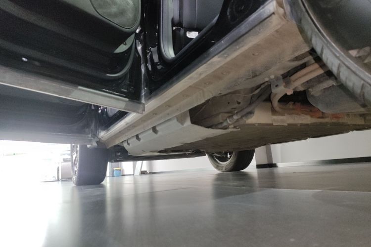 哈弗大狗 PLUS 新能源 2024款 Hi4 102km 潮电版Plus机舱底盘30