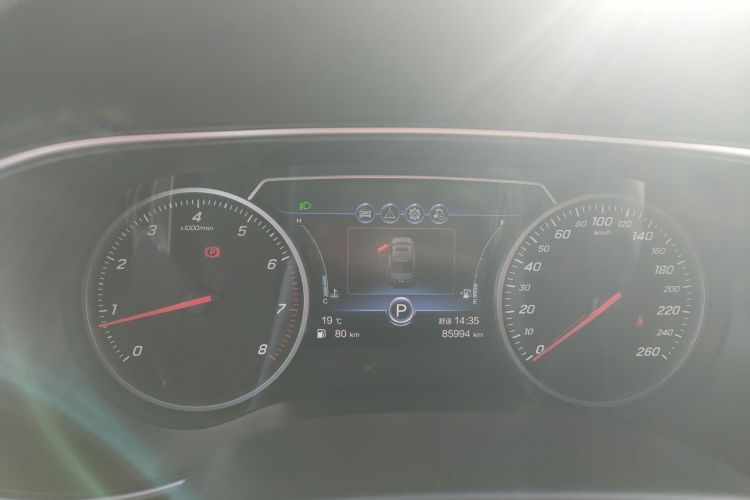 红旗H5 2022款 经典款 改款 1.5T DCT旗韵版中控内饰14