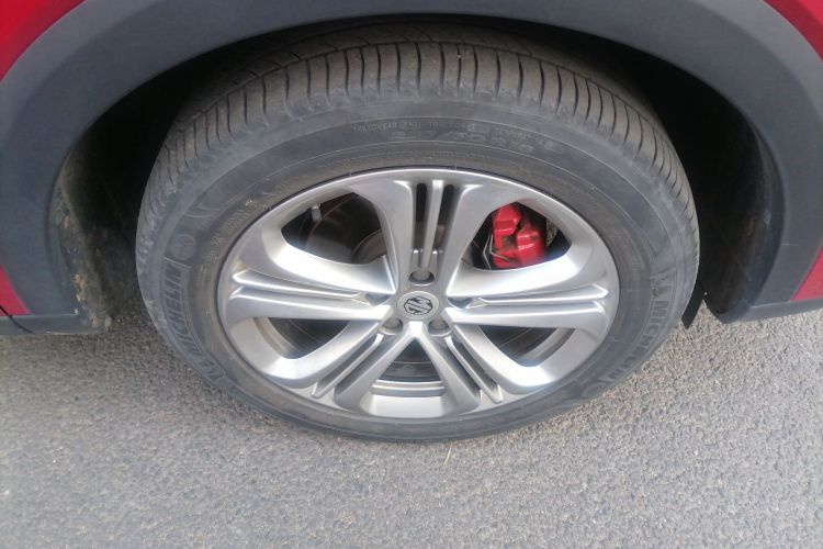 名爵HS 2018款 30T 自动四驱Trophy荷尔蒙超燃版 国V车身外观10