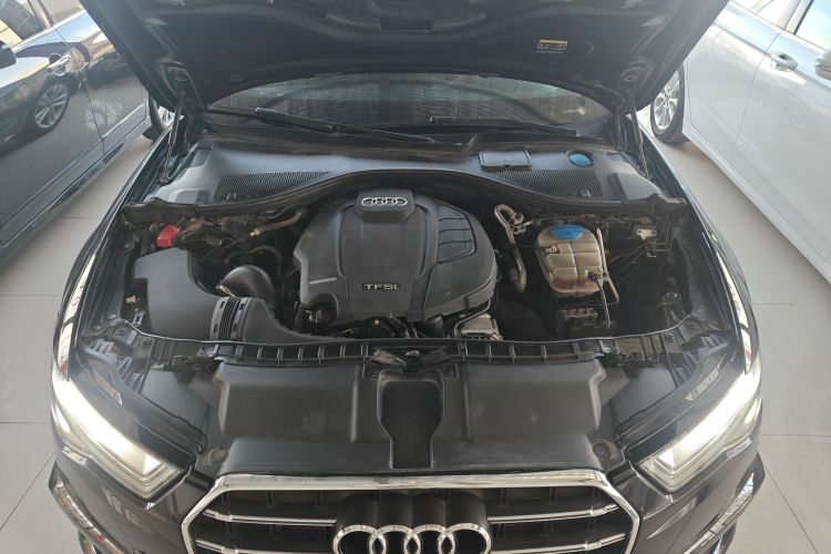 奥迪A6L 2018款 30周年年型 35 TFSI 运动型机舱底盘24