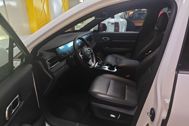 理想汽车 理想ONE 2021款 增程6座版中控内饰20