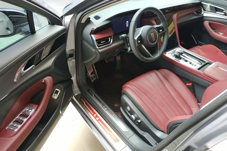 红旗H5 2024款 2.0T 自动智联旗畅版中控内饰20