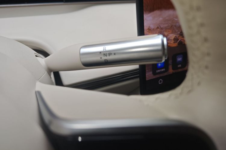 鸿蒙智行 智界S7 2024款 Pro 后驱长航版中控内饰18