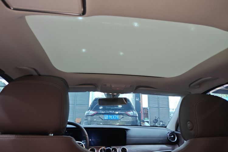 奔驰E级 2020款 改款 E 260 L局部细节22