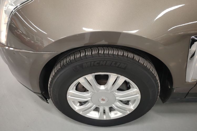 凯迪拉克SRX 2013款 3.0L 精英型车身外观6007