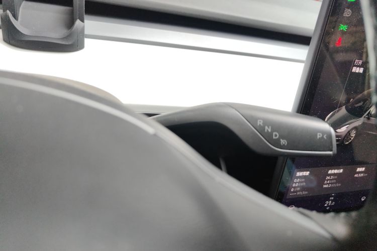 特斯拉 Model 3 2020款 改款 标准续航后驱升级版中控内饰18