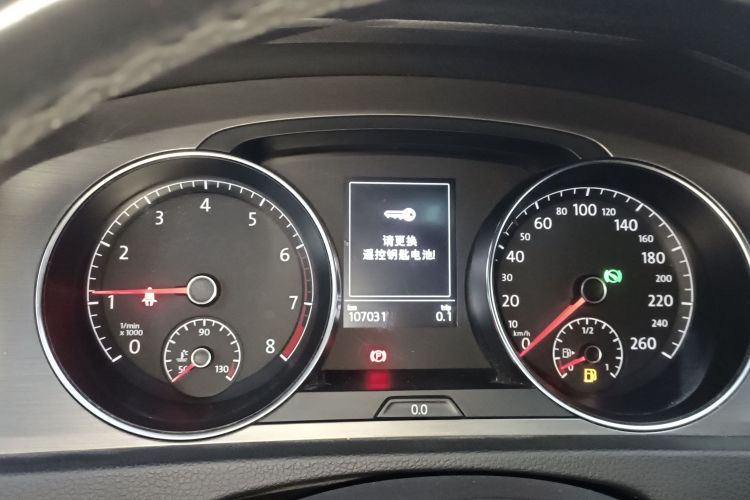 大众 高尔夫 2016款 1.6L 自动舒适型中控内饰14