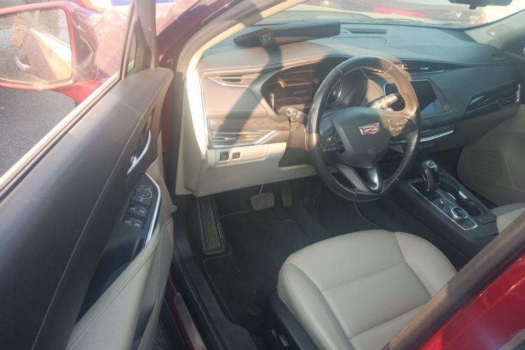 凯迪拉克XT4 2018款 28T 四驱领先型中控内饰20