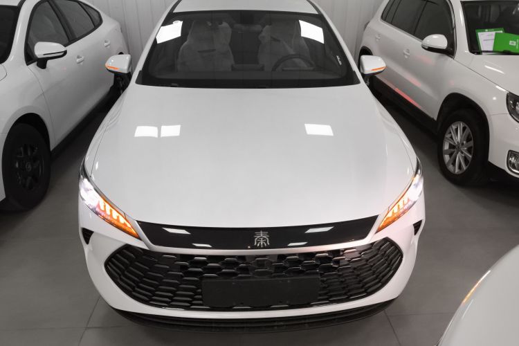 比亚迪 秦PLUS 2025款 DM-i 智驾版 128KM进取型车身外观2