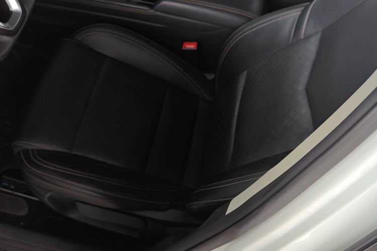 长安 逸动 2018款 高能版 1.6L GDI 自动先锋型 国V中控内饰19