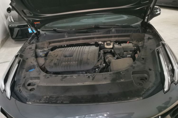 领克03 2023款 2.0TD DCT劲Halo机舱底盘24