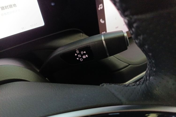 小鹏P7 2023款 P7i 702 Pro局部细节18