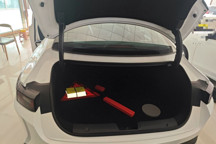 长安 逸动 2024款 1.5T GDI自动 旗舰型机舱底盘23